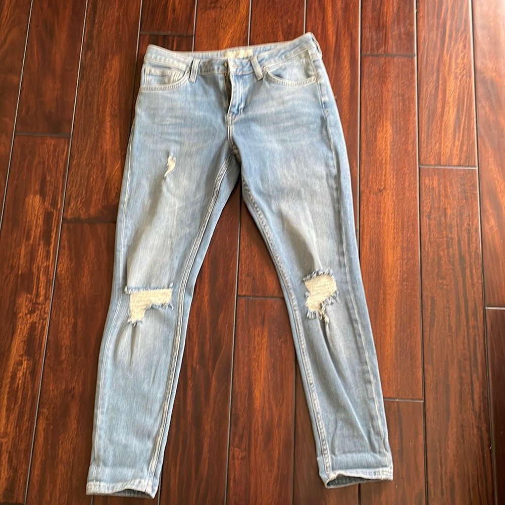 Topshop Moto Lucas. Female jeans. Size 28.  W28 L32